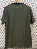 25/26 Bayern Retro Editio Dark Green Fans Soccer Jersey