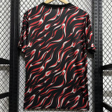 25/26  Man Utd Black Red Wave Training Shirts
