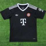 24/25 Bayern Black Goalkeeper  Fans Soccer Jersey