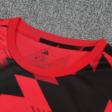 25/26 Man Utd Red & Black Training Shorts Suit