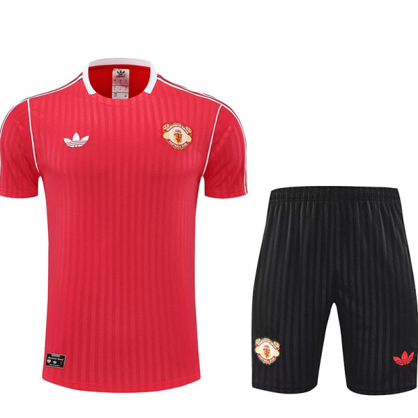 25/26 Man Utd Retro Red Pink Training Shorts Suit