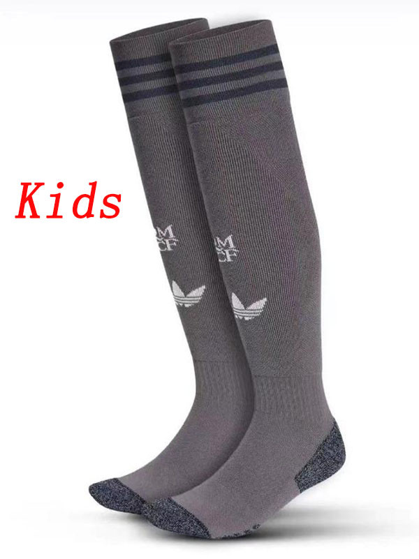 24/25 RMA Third  Fans Kids Socks(二客、儿童）