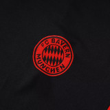 25/26  Bayern Black Training vest  Suit #D2557