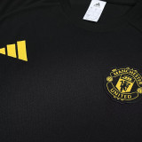 25/26 Man Utd Black  Training Shorts Suit