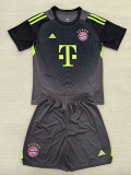 25/26  Bayern Black Goalkeeper  Kids Soccer Jersey