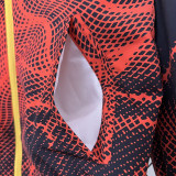 24/25 Man Utd Yellow & Red Double Sided Windbreaker (双面风衣)