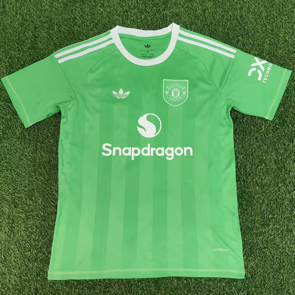 25/26 Man Utd Goalkeeper Green  Fans Soccer Jersey