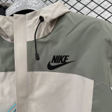 24/25 F700 NK White &Green Single Layer Windbreaker(连帽冲锋衣）
