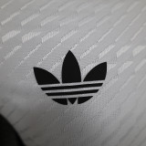 24/25 Japan White And Black  Player Version Soccer Jersey