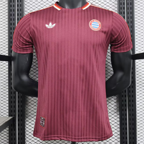 25 /26 Bayern Retro Edition Red Player Version Soccer Jersey