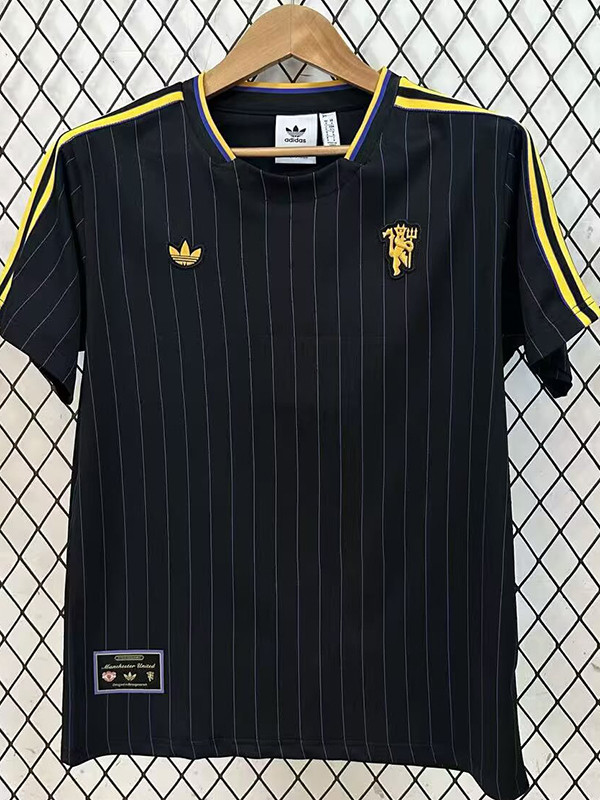 25/26 Man Utd Retro Commemorative Edition Black Fans Soccer Jersey