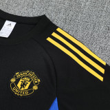 25/26 Man Utd Black  Training Shorts Suit