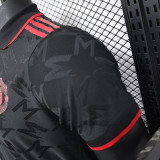 25/26 Man Utd  Black Special Edition Player Version Soccer Jersey翻领红色胸前广告