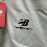 2024 New Balance White Velvet Windbreaker F8（加绒、连帽）