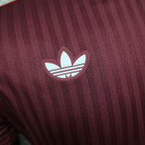 25 /26 Bayern Retro Edition Red Player Version Soccer Jersey