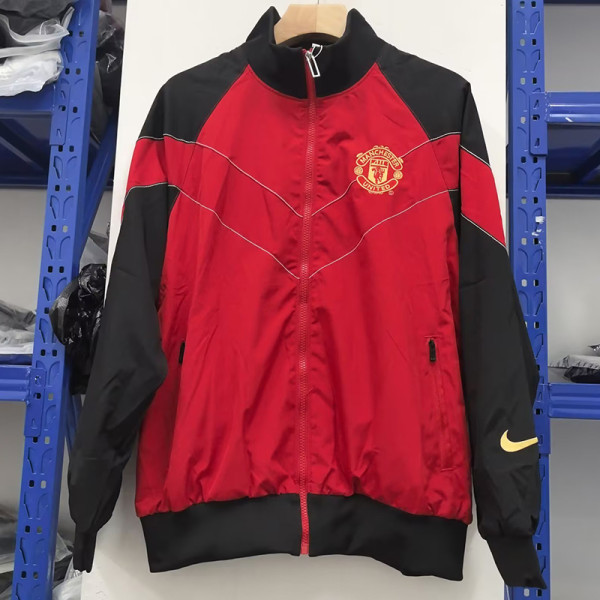 25/26 Man Utd Red &Black sleeves Embroidery Retro windbreaker