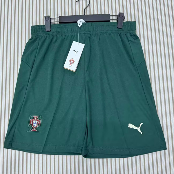 26/27 Portugal Green Shorts Pants