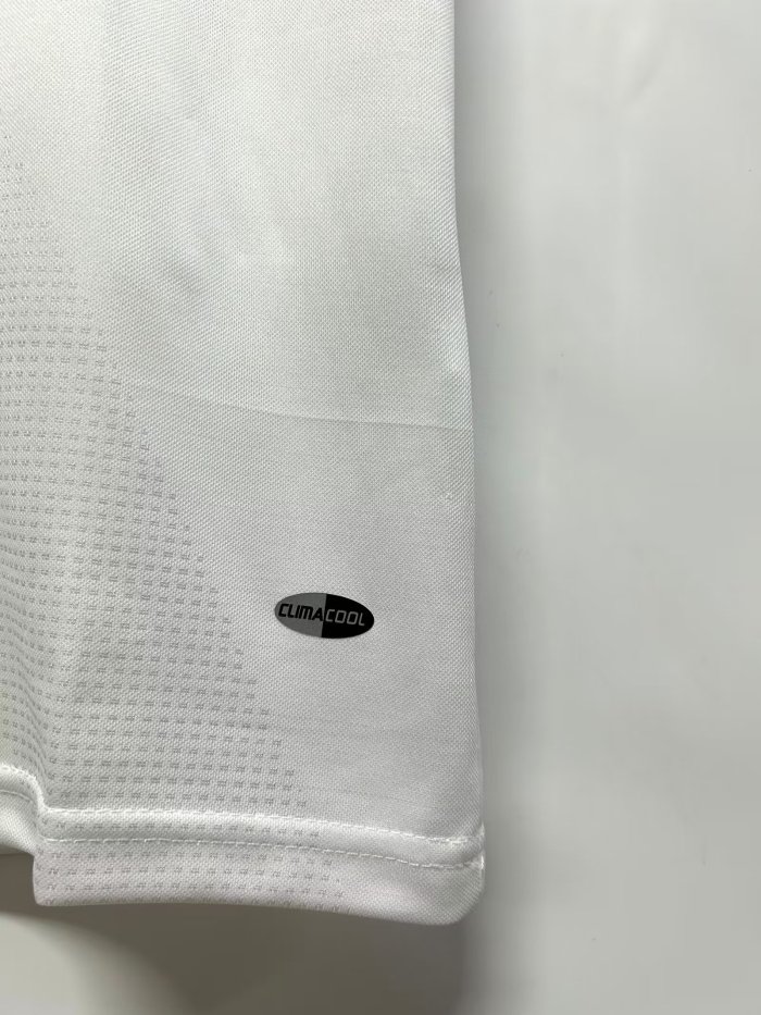 2008-2009 RMA Home Retro Soccer Jersey