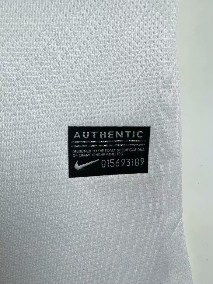 2010-2011 JUV Away Retro Soccer Jersey