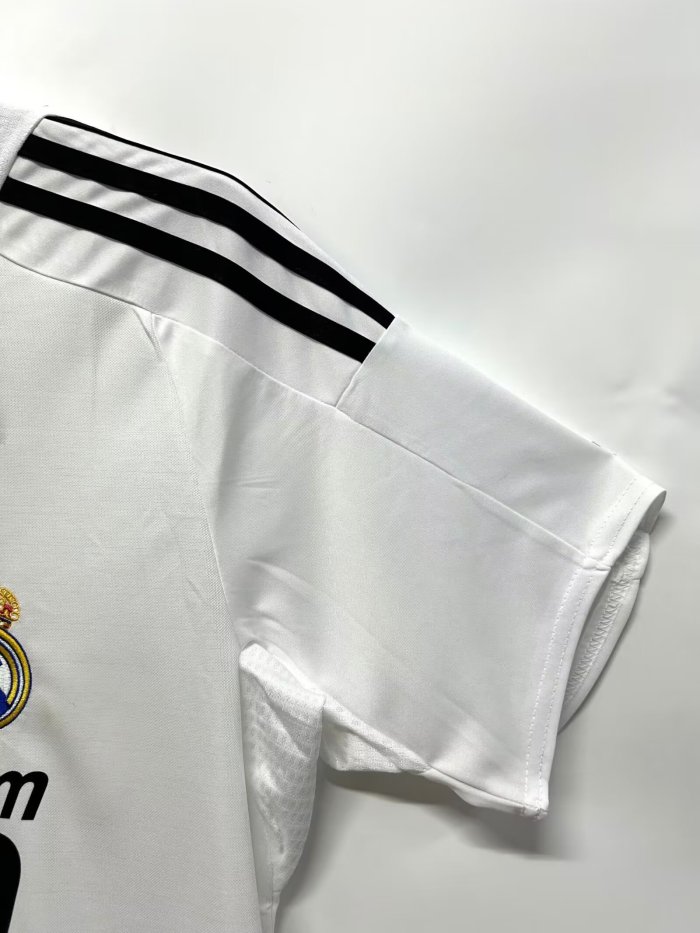 2008-2009 RMA Home Retro Soccer Jersey