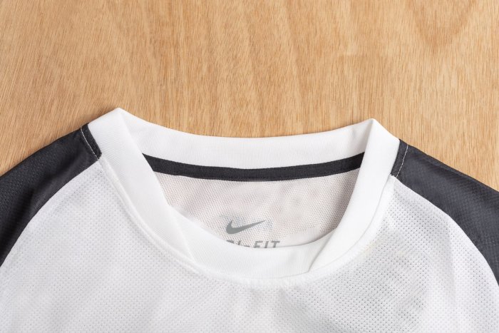 2010-2011 Man Utd UCL Version Away White Retro Soccer Jersey