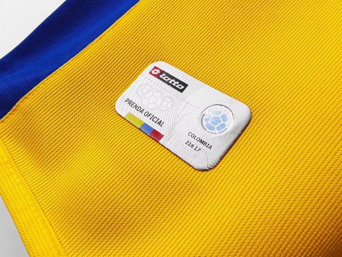 2003-2005 Colombia Home Retro Soccer Jersey