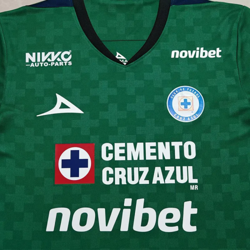 25-26 Cruz Azul Green Goalkeeper Fans Soccer Jersey 1:1 Thai Quality