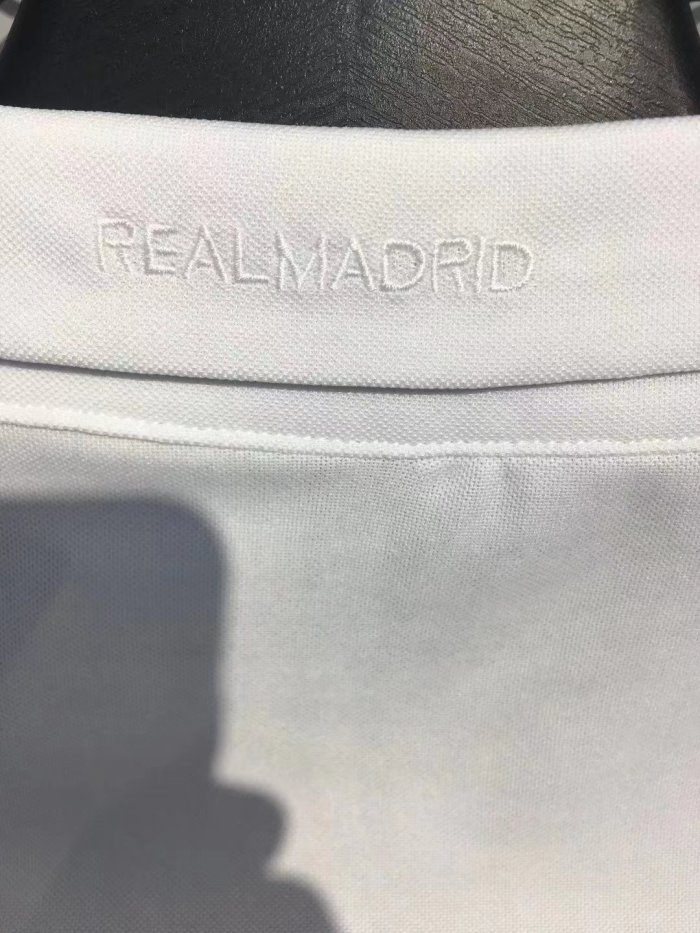 2016-2017 RMA Home Retro Soccer Jersey