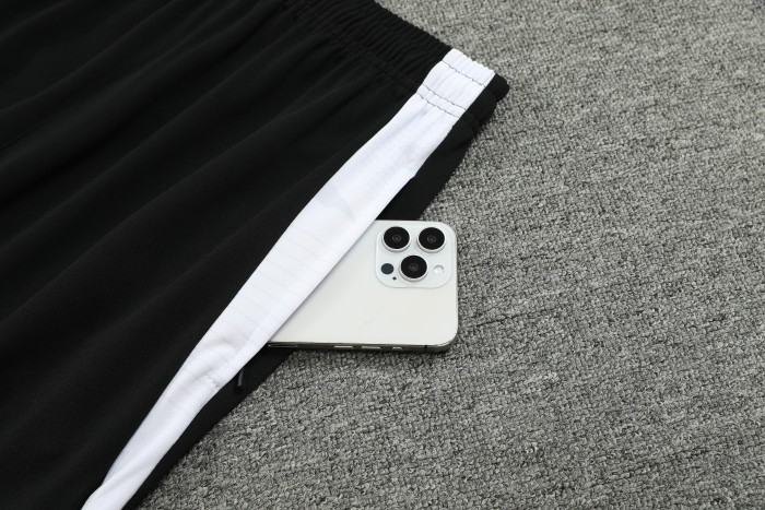 24-25 Man Utd High Quality Half Pull Tracksuit