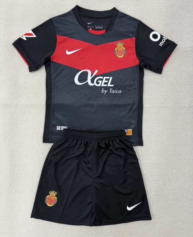 25-26 Mallorca Home Adult Suit