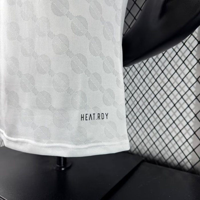 25-26 RMA White Special Edition Player Version Soccer Jersey 1:1 Thai Quality