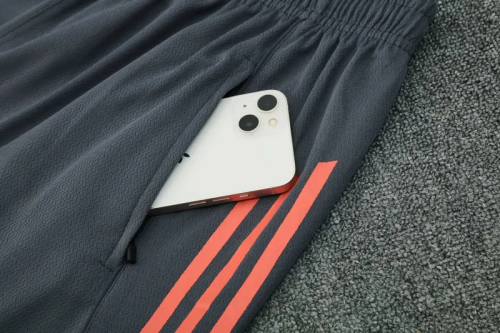 25-26 Bayern High quality Tank Top And Shorts Suit