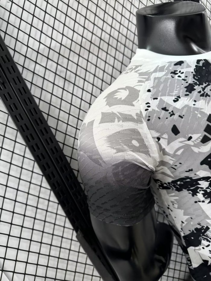 25-26 Japan Special Edition Player Version Soccer Jersey *黑白熊