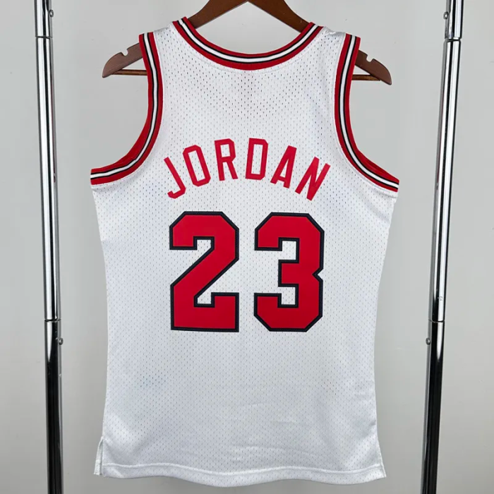 1984-85 BULLS JORDAN #23 White Retro Top Quality Hot Pressing NBA Jersey