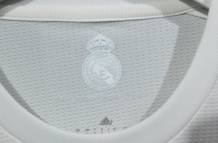 2015-2016 RMA Home Player Version Long Sleeve Retro Soccer Jersey 长袖球员