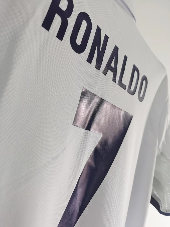 2016-2017 RMA Home Retro Soccer Jersey