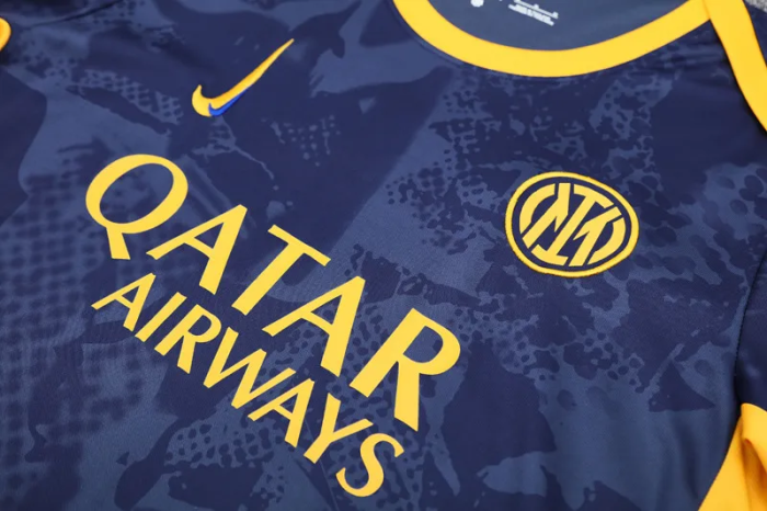 25-26 INT High Quality Training Short Suit