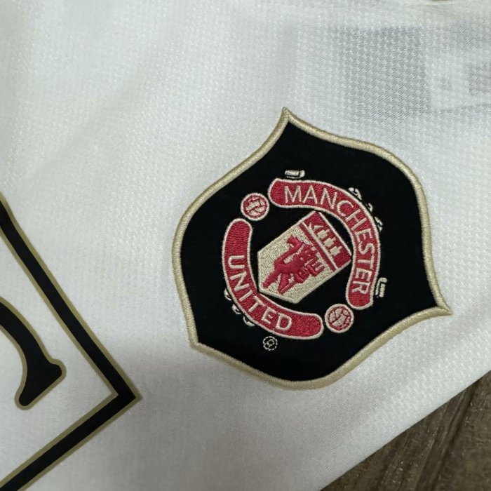 2005-2006 Man Utd Long sleeves Away Retro Soccer Jersey