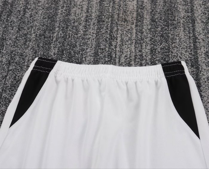 2004-2005 JUV Home Retro Kids Soccer Jersey