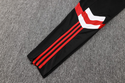 24-25 Man Utd High Quality Half Pull Tracksuit