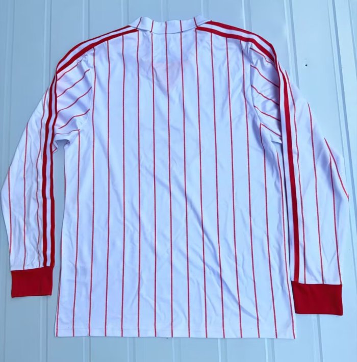 1982-1983 Hamburger Home Long sleeves Retro Soccer Jersey