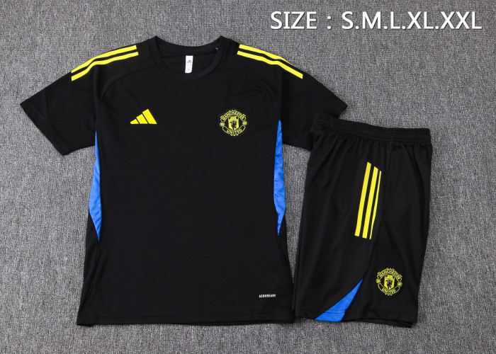 25-26 Man Utd High Quality Training Short Suit