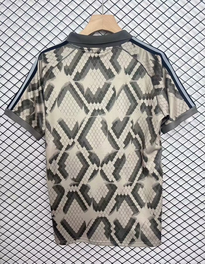 25-26 Bayern Grey Special Edition Training shirts