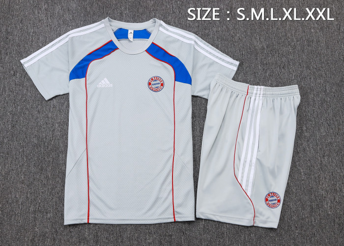 25-26 Bayern High Quality Training Short Suit