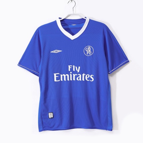 Retro 04/05 Chelsea home football jersey