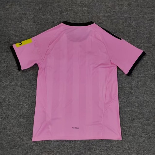 25/26 Newcastle United pink goalkeepe