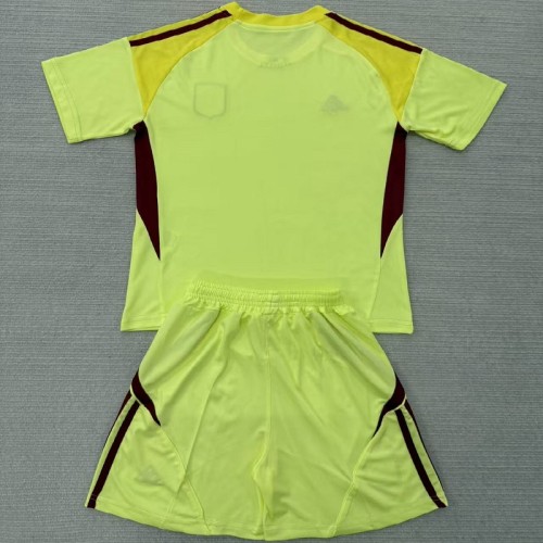 25/26 Aston Villa yellow goalkeeper kids kit