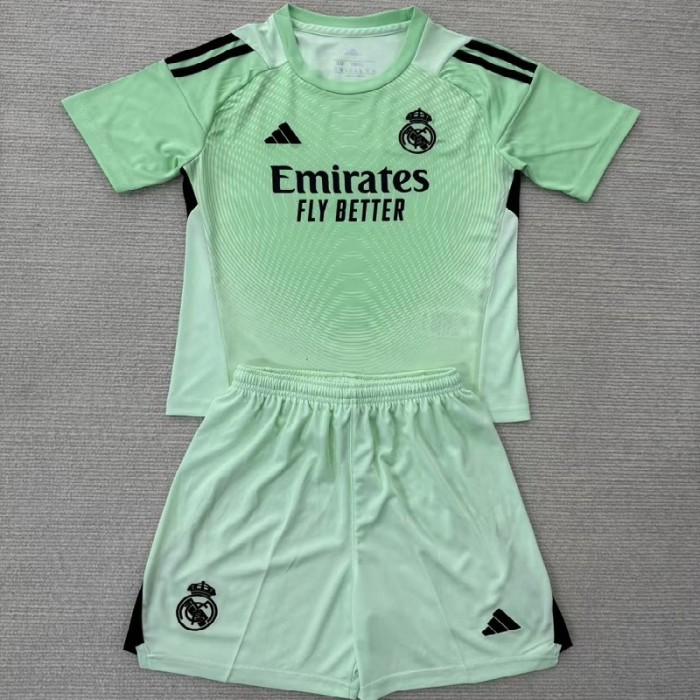25/26 Real Madrid goalkeeper kids kit