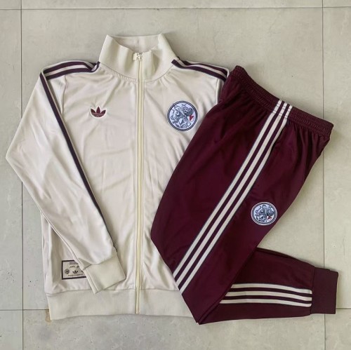 25/26  Ajax  Adult yellow jacket