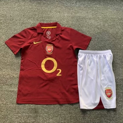 Retro 05/06 Arsenal home kids kit